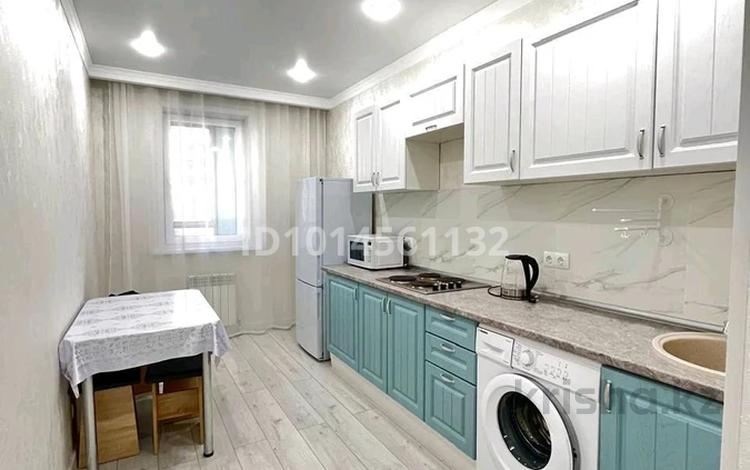 3 комнаты · 79 м² · 2/5 этаж, Чайковского 21 за 73 000 ₸ в Алматы, Алмалинский р-н — фото 2
