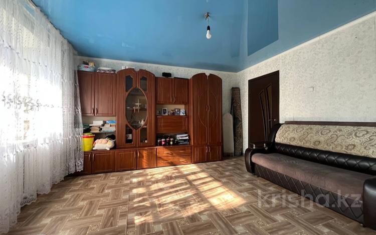 3-бөлмелі пәтер · 56 м² · 4/9 қабат, бульвар Независимости — аян пассаж, бағасы: 10.5 млн ₸ в Темиртау — фото 2