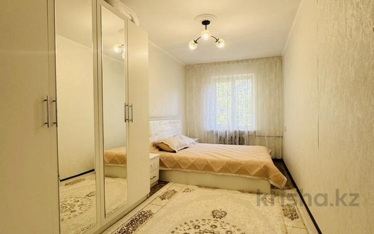 3-комнатная квартира · 60 м² · 4/4 этаж, мкр №1 за 38 млн ₸ в Алматы, Ауэзовский р-н — фото 52