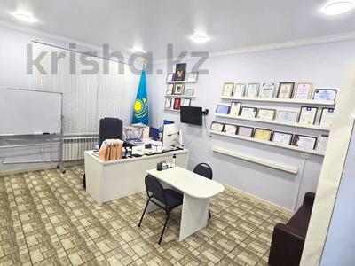 Кеңселер, қоғамдық тамақтану орны, сұлулық салондары, медорталықтар мен дәріханалар, білім орталықтары · 232 м², бағасы: 69 млн ₸ в Караганде, Казыбек би р-н