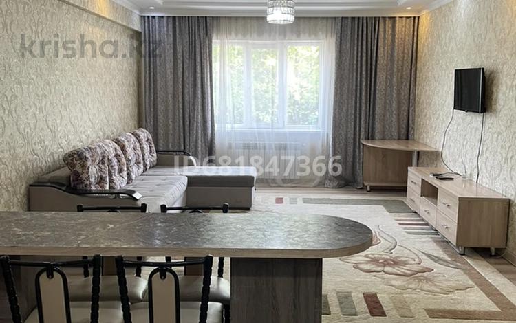 2-комнатная квартира, 70 м², 2/13 этаж посуточно, Майлина 54 за 20 000 〒 в Алматы, Турксибский р-н — фото 10