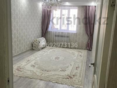 2-бөлмелі пәтер · 67 м² · 1/7 қабат, Алтын орда ш/а., Мкр Батыс 2 49, бағасы: 23 млн ₸ в Актобе, мкр. Алтын орда