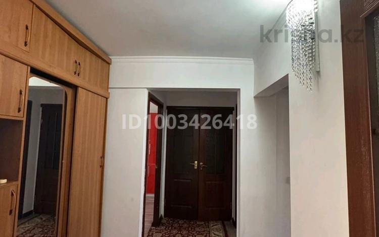 4-комнатная квартира · 75 м² · 3/5 этаж, Ақмешіт 15 — Школа 9, садик умай за 150 000 ₸ в  — фото 2