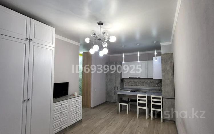 2-комнатная квартира, 41.7 м², 1/16 этаж помесячно, Абая — Манаса