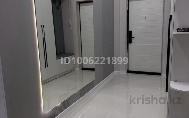 2-бөлмелі пәтер · 84 м² · 4/9 қабат, мкр Шымсити, Байдибек би 10/3, бағасы: 42.8 млн ₸ в Шымкенте, Абайский р-н — фото 2