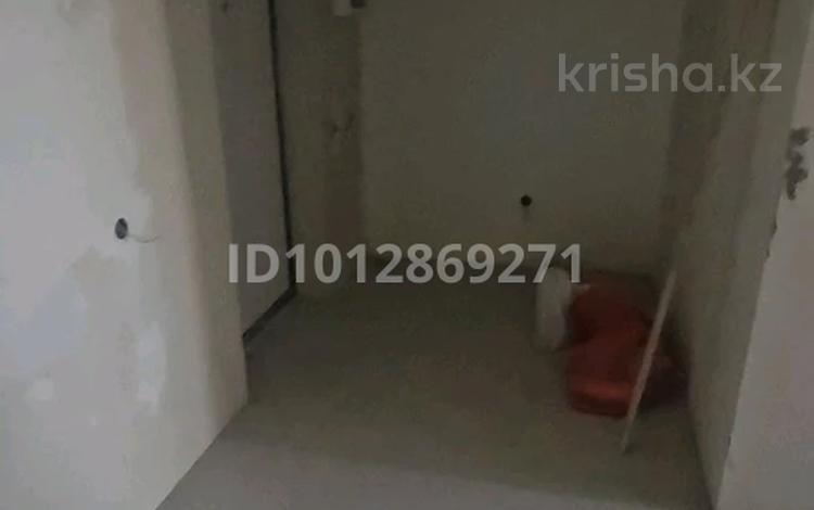 2-бөлмелі пәтер · 60 м² · 13/15 қабат, мкр Алмагуль, Жарокова 218, бағасы: 65.5 млн ₸ в Алматы, Бостандыкский р-н — фото 2