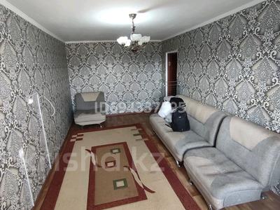 2-комнатная квартира, 42 м², 5/5 этаж, самал 13 за 11.9 млн 〒 в Талдыкоргане, мкр Самал