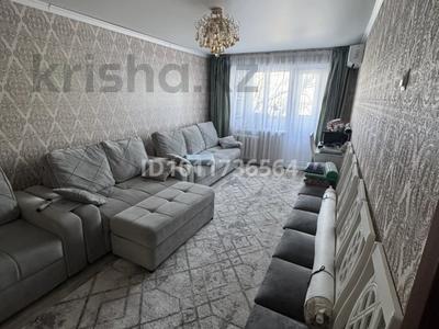 2-комнатная квартира · 44 м² · 3/5 этаж, Майкудук, 15й микрорайон 3 за 9.7 млн 〒 в Караганде, Алихана Бокейханова р-н