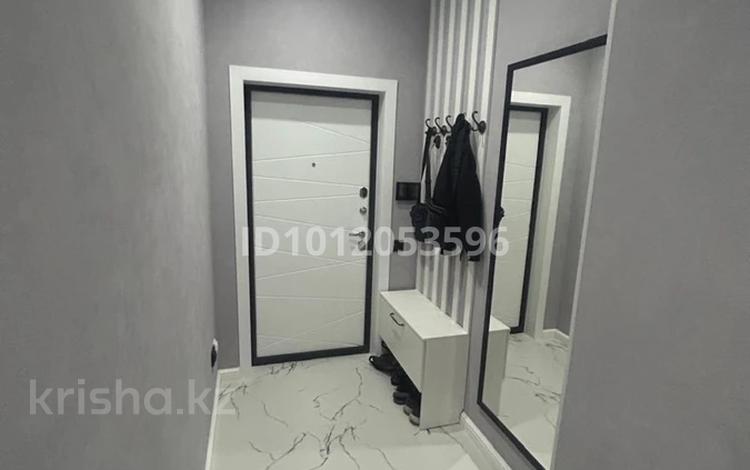 2-бөлмелі пәтер · 78 м² · 9/10 қабат, ул. Камали Дюсембекова 83/2, бағасы: 300 000 ₸ в Караганде — фото 2