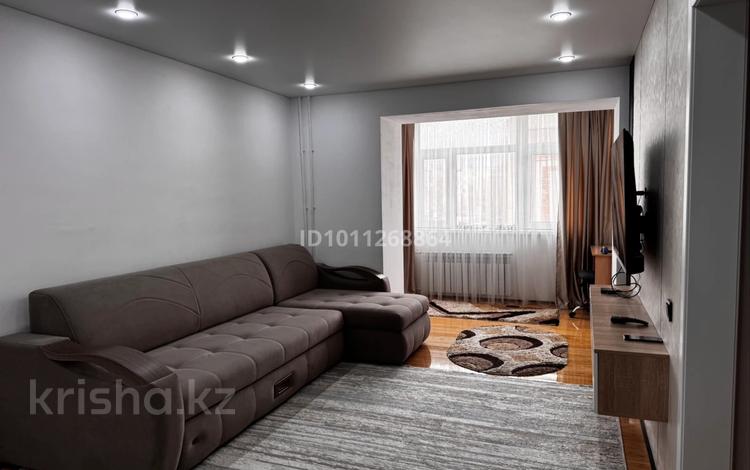 2-комнатная квартира · 58 м² · 3/10 этаж, Братья жубанавых 285 — Возле рынка Алтай за 22.2 млн ₸ в Актобе — фото 2