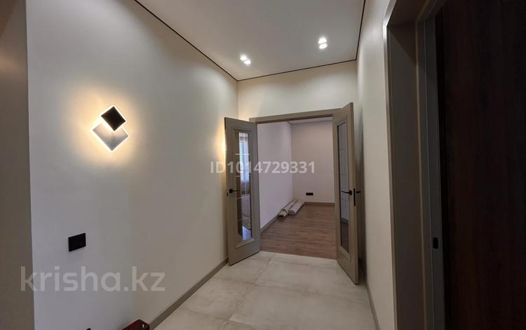 2-комнатная квартира · 92.6 м² · 6/9 этаж, Самал 72/4 за 40 млн ₸ в Уральске — фото 3