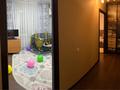 4-комнатная квартира · 80 м² · 10/10 этаж, мкр Юго-Восток, Сатыбалдина за 28 млн ₸ в Караганде, Казыбек би р-н — фото 5