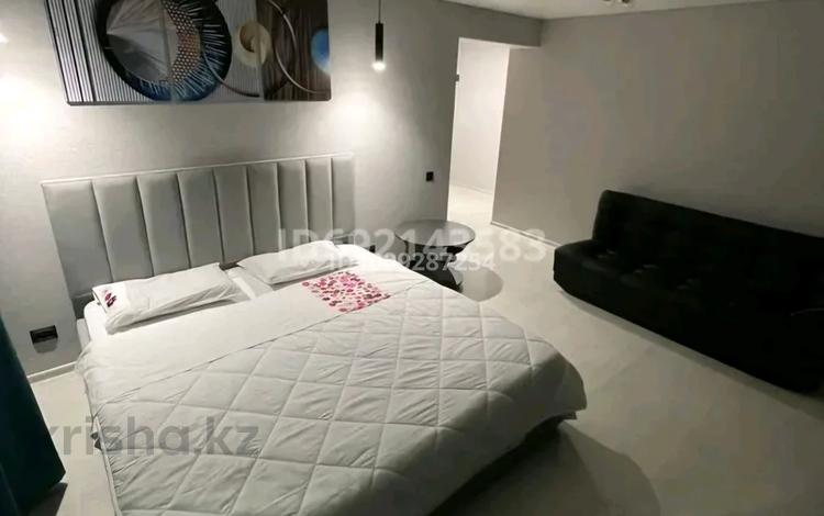 1-комнатная квартира · 44 м² · 1/5 этаж, Аубакира Кердеры 127/1 за 12 000 ₸ в Уральске, мкр Школьник — фото 15