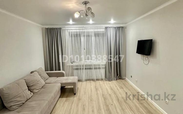 1-комнатная квартира · 36 м² · 5/5 этаж, Кабанбай батыра 105 за 21 млн ₸ в Астане, Есильский р-н — фото 2