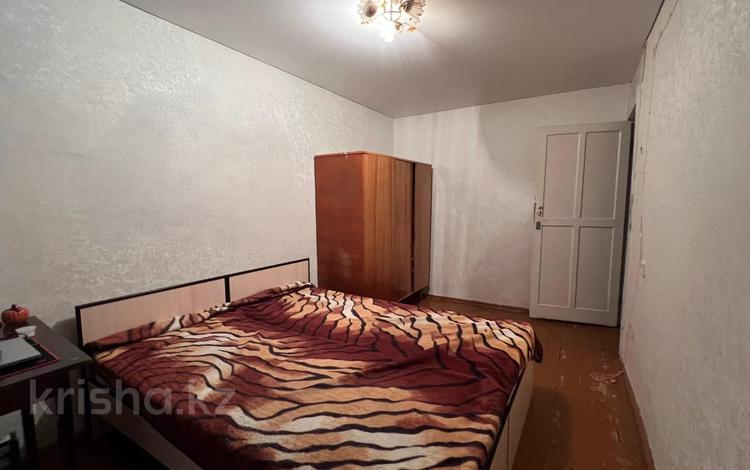 3-комнатная квартира · 60.6 м² · 5/5 этаж, бектурова 18 за 15.4 млн 〒 в Павлодаре — фото 2