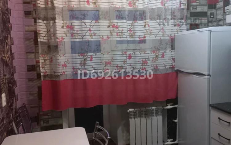 1-бөлмелі пәтер · 34 м² · 3/5 қабат, мкр Михайловка , мкр Михайловка Доватора 3, бағасы: ~ 12.9 млн ₸ в Караганде, Казыбек би р-н — фото 2