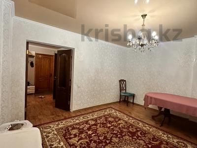 3-бөлмелі пәтер · 64 м² · 7/10 қабат, Юго-Восток ш/а., Сатыбалдина 7/2, бағасы: 200 000 ₸ в Караганде, Казыбек би р-н