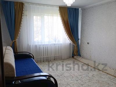 3-комнатная квартира · 60 м² · 3/5 этаж, 8 марта за 13.5 млн 〒 в Актобе