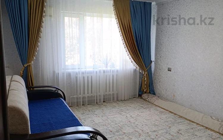 3-комнатная квартира · 60 м² · 3/5 этаж, 8 марта за 13.5 млн 〒 в Актобе — фото 2