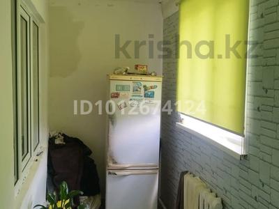 4-комнатная квартира · 74 м² · 3/5 этаж, 1Мкр 12 — Қасында мектеп Балабақша Супермаркет Поликлиника бәрі жақын жерде орна за 11 млн ₸ в Кульсары