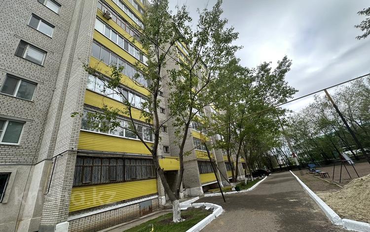 2-комнатная квартира, 55 м², 10/10 этаж, Жамбыла 40 за 14.6 млн 〒 в Уральске — фото 2