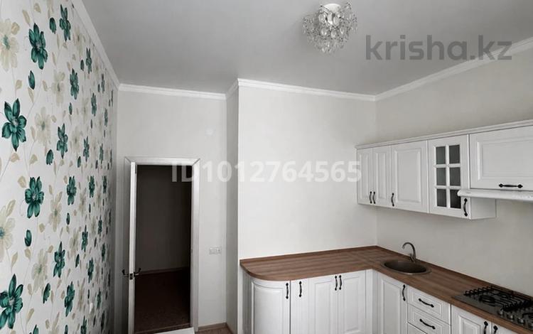 1-бөлмелі пәтер · 46 м² · 5/5 қабат, Абулхайыр хана 177/1, бағасы: 21 млн ₸ в Уральске — фото 2