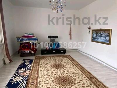 Отдельный дом · 2 комнаты · 100 м², Мкр байтерек 3 4 — Сталинский канал бозаркаш за 80 000 〒 в 