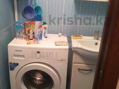 3-комнатная квартира · 60 м² · 3/3 этаж, Асау барак 50/56 за 11 млн ₸ в Актобе, мкр. Курмыш