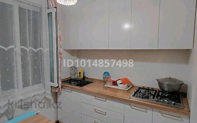 3-комнатная квартира · 61.8 м² · 3/5 этаж, 4 мкр за 18 млн ₸ в Талдыкоргане, мкр Жастар — фото 15