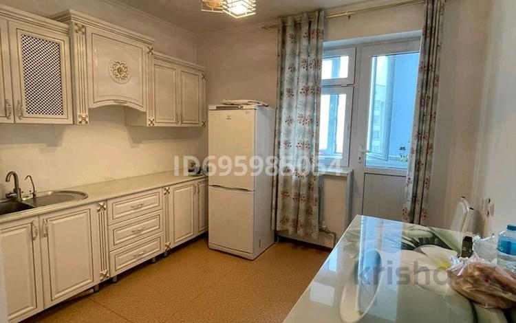 2-бөлмелі пәтер · 63 м² · 8/9 қабат, Тұран ш/а, 192 квартал, бағасы: 130 000 ₸ в Шымкенте, Каратауский р-н — фото 2