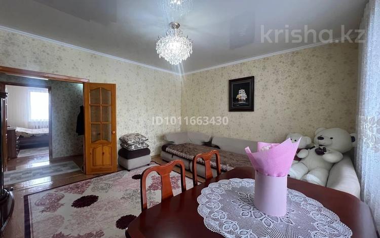 3-комнатная квартира · 70 м² · 5/5 этаж, Абая 37 за 18 млн ₸ в Сатпаев — фото 2