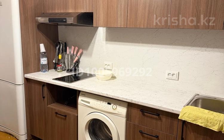 1-комнатная квартира · 35 м² · 9/9 этаж, Карбышева 44 — Севастопольская за 170 000 ₸ в Усть-Каменогорске — фото 2