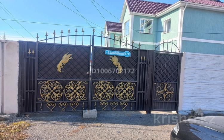 Отдельный дом · 6 комнат · 360 м² · 10 сот., мкр Кунгей , Ш.Джандарбековой 4/1 за 68 млн 〒 в Караганде, Казыбек би р-н — фото 2