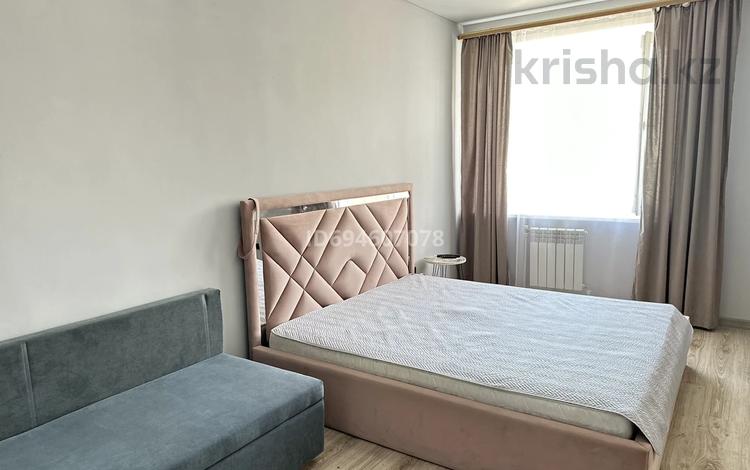 1-комнатная квартира · 47 м² · 3/6 этаж, Юбилейный 22 — КОСТАНАЙ ПЛАЗА за 11 000 ₸ в Костанае — фото 2
