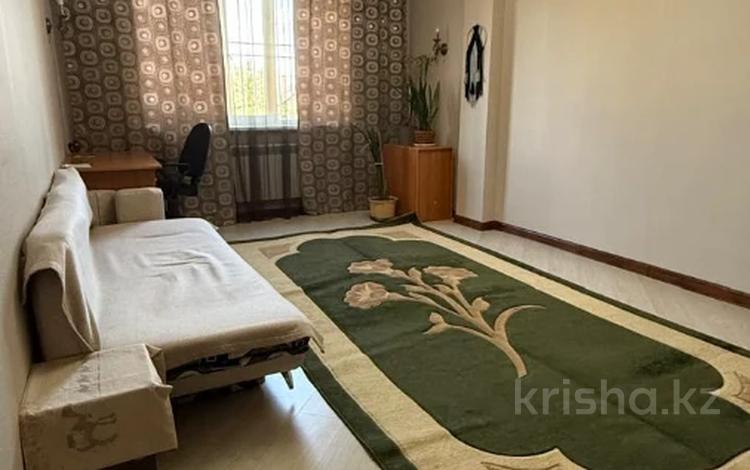 2-бөлмелі пәтер · 95 м² · 1/5 қабат, Болашақ ш/а., бокенбай батыра, бағасы: 33 млн ₸ в Актобе, мкр Болашак — фото 2
