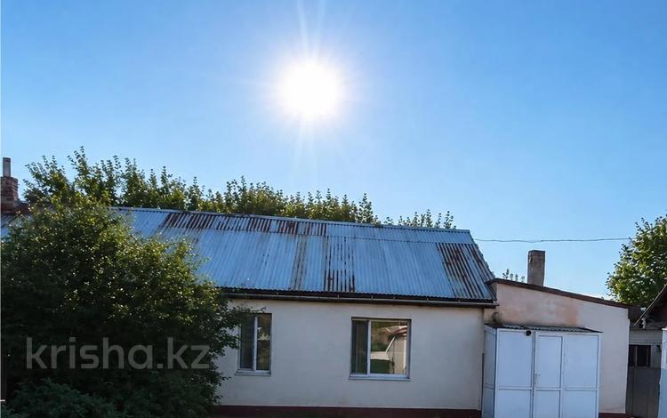 Часть дома · 4 комнаты · 80.5 м² · 6 сот., мкр Михайловка , Сейфулина 99/2 за 13.5 млн ₸ в Караганде, Казыбек би р-н — фото 2