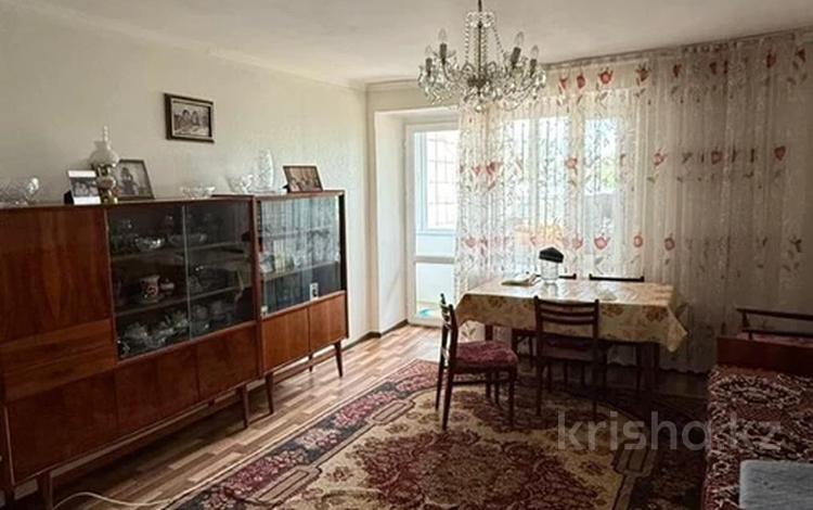 3-комнатная квартира · 63 м² · 3/9 этаж, мкр Юго-Восток, Гапеева 5 5 за 22 млн ₸ в Караганде, Казыбек би р-н — фото 2