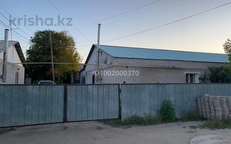 Үйдің бір бөлігі · 4 бөлме · 104 м² · 4 сот., Старый город 12-1 — Смп-671, бағасы: 12.5 млн ₸ в Актобе — фото 2