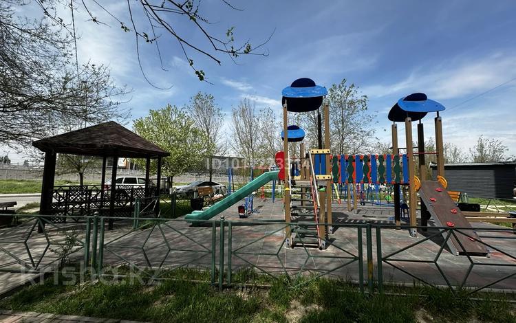 2-бөлмелі пәтер · 72.5 м² · 4/10 қабат, мкр Нурсат 132 — Проспект Байдибек Би-Аргынбекова, бағасы: 28 млн ₸ в Шымкенте, Каратауский р-н — фото 2
