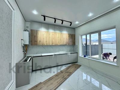 Отдельный дом · 3 комнаты · 130 м² · 5 сот., Абылайхана 198 за 30.5 млн 〒 в Каскелене