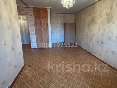 1-комнатная квартира, 35 м², 2/5 этаж, Жетысу 4 за 8.5 млн 〒 в Талдыкоргане