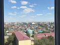 2-комнатная квартира · 77 м² · 9/10 этаж, Газиза Жубанова 146 1 — Возле нового цона центр , 2 х спальная кровать, холодильник ,стир машина чисто уютно за 15 000 ₸ в Актобе — фото 9