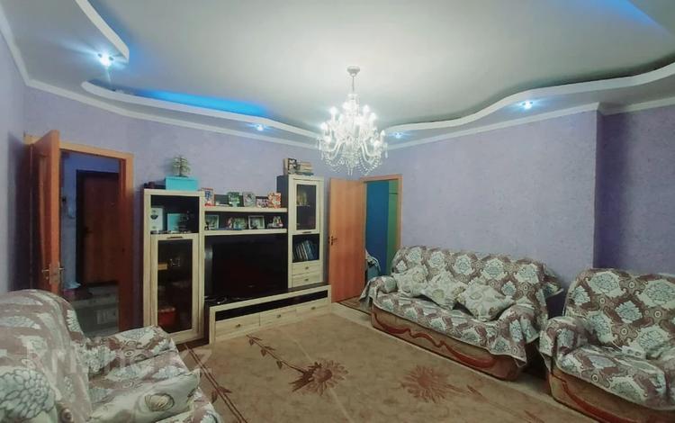 3-комнатная квартира · 63.8 м² · 1/9 этаж, мкр Юго-Восток, пр. Шахтёров 31б за 32 млн ₸ в Караганде, Казыбек би р-н — фото 12
