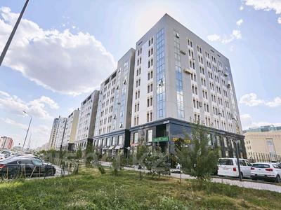 4-комнатная квартира, 200 м², 4/9 этаж, Сауран 19 за 320 млн 〒 в Астане, Есильский р-н