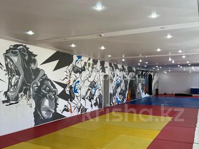 Аренда коммерческой недвижимости в Абай обл.: Фитнес и спорт · 350 м² за 300 000 〒 Фитнес и спорт · 350 м² за 300 000 〒 в Семее, мкр Красный Кордон