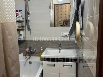 2-бөлмелі пәтер · 49 м² · 1/5 қабат, Майкудук, 15й микрорайон 19, бағасы: 15 млн ₸ в Караганде, Алихана Бокейханова р-н
