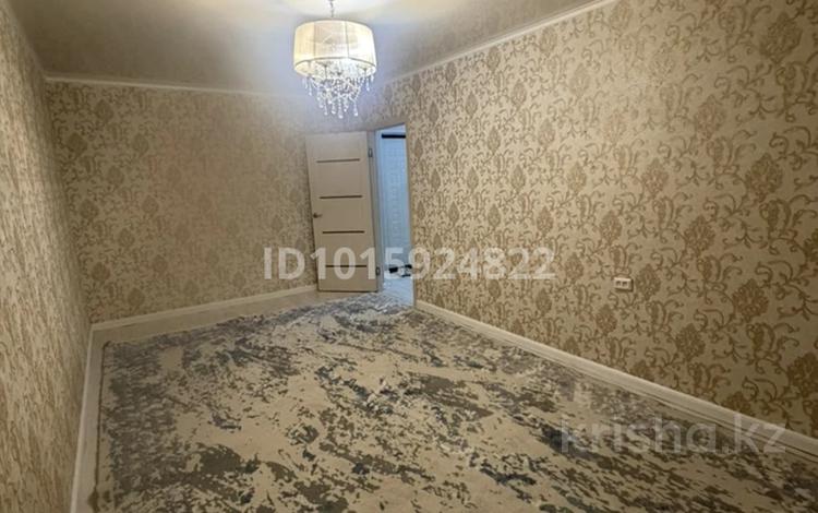 2-комнатная квартира · 50 м² · 7/9 этаж, мкр 11 за 150 000 ₸ в Актобе — фото 2