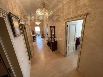 2-бөлмелі пәтер · 99.3 м² · 2/10 қабат, Габдуллина 3, бағасы: 48 млн ₸ в Астане, Есильский р-н