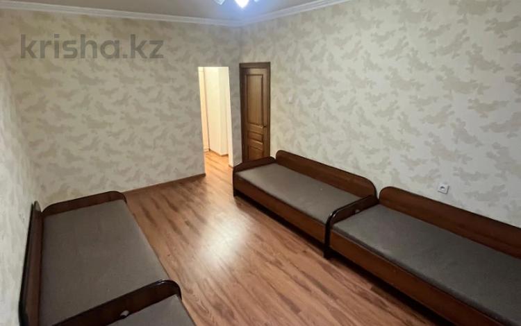 1-комнатная квартира, 41 м², 9/9 этаж, мкр Аксай-2 за 22.8 млн 〒 в Алматы, Ауэзовский р-н — фото 2