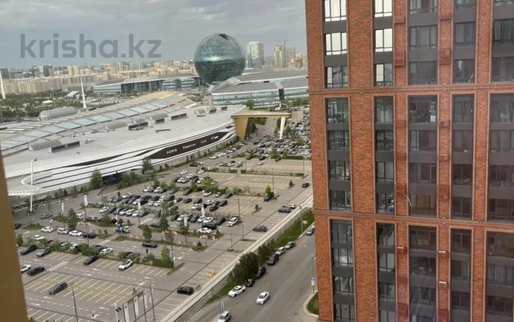 2-комнатная квартира · 74 м² · 17/22 этаж, Турар Рыскулов 1 за 500 000 ₸ в Астане — фото 2